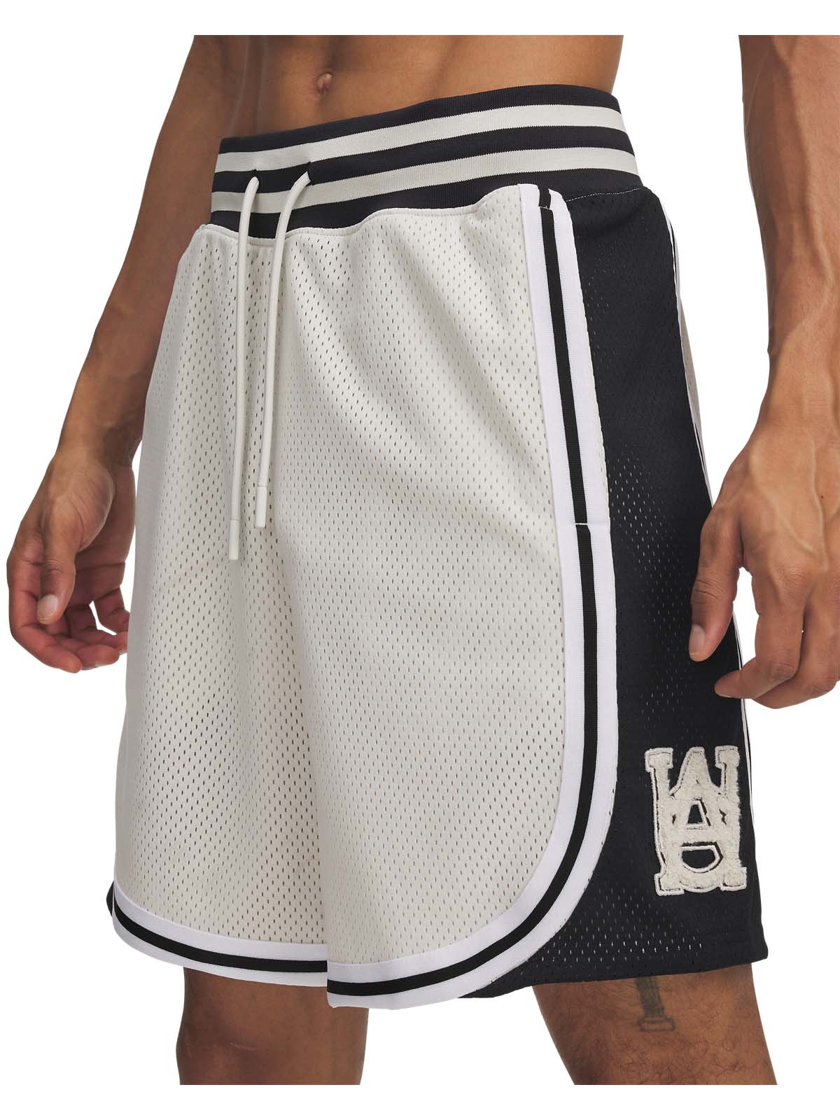 UA M COUIDE COURT