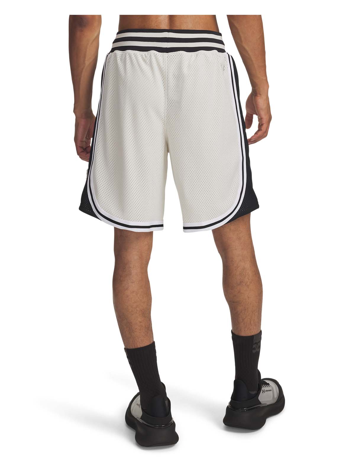 UA M COUIDE COURT