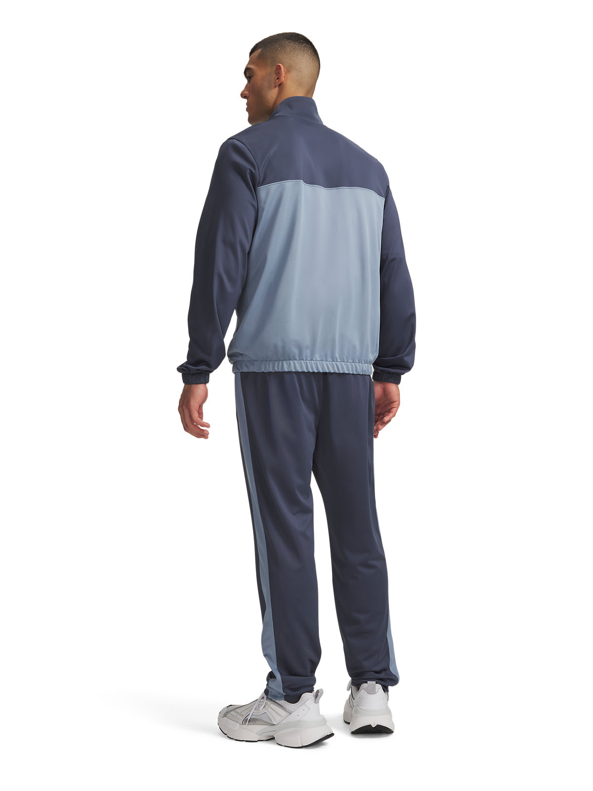 EMEA TRACKST NOVELTY