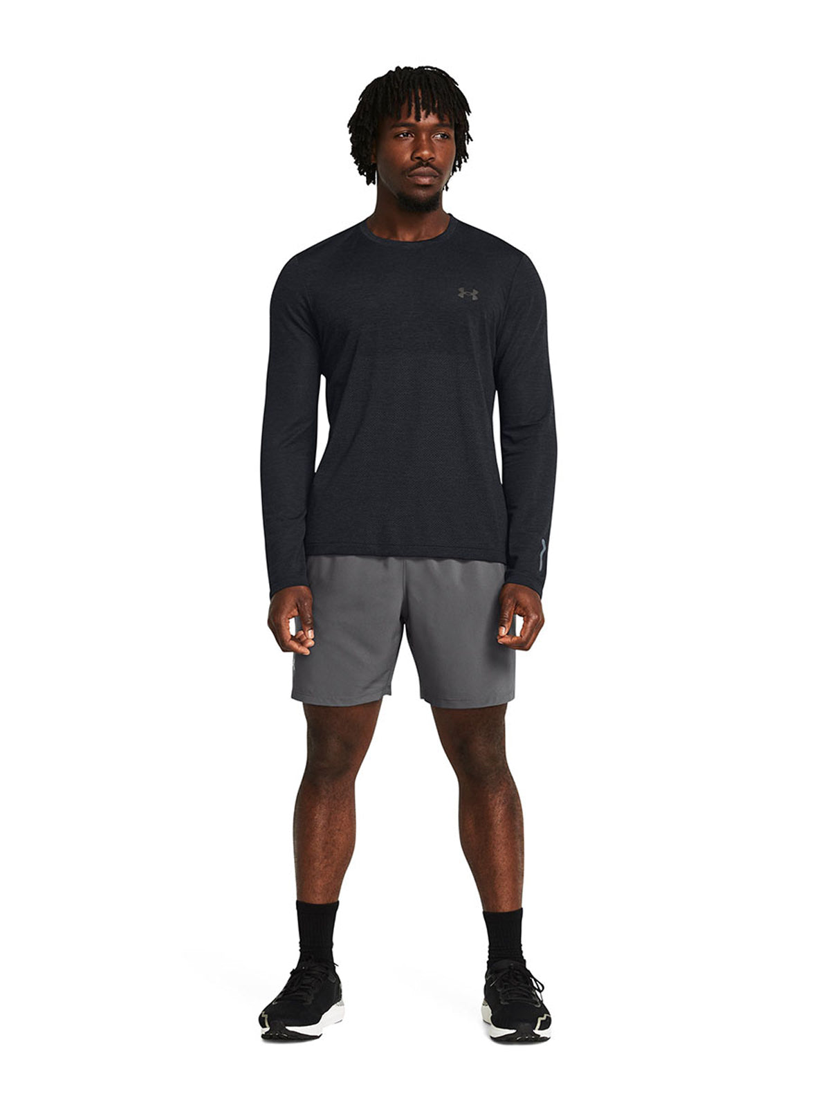 UA LAUNCH 7 SHORTS