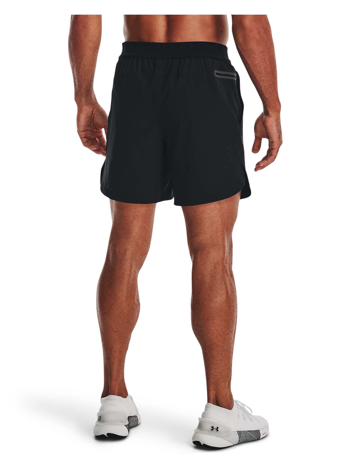 UA PEAK WOVEN SHORTS