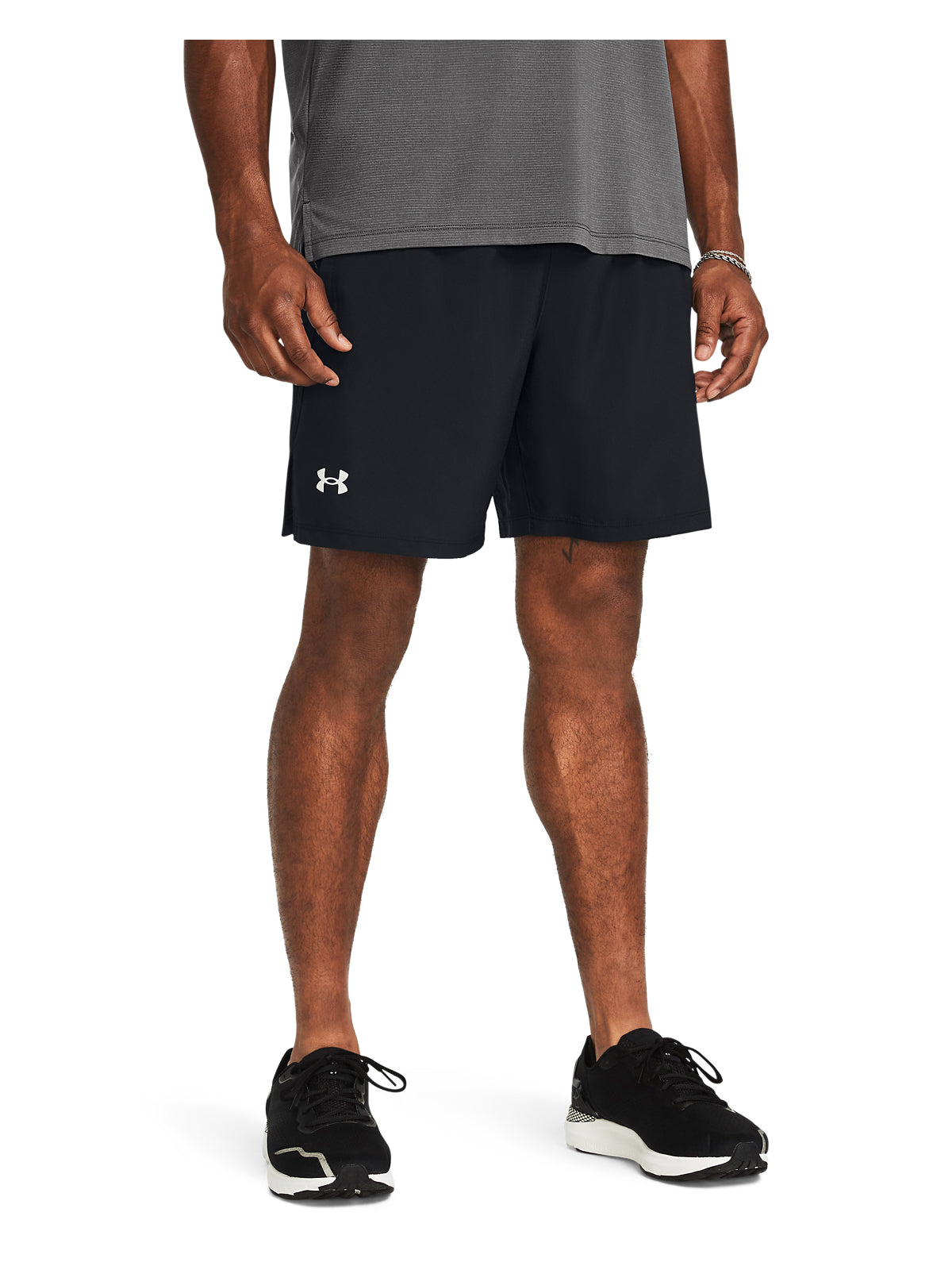 UA LAUNCH 7 SHORTS